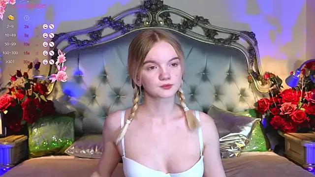 Check-out your craziest wishes with our pick of gaming cams models, featuring big knockers, round tails and tight twats.