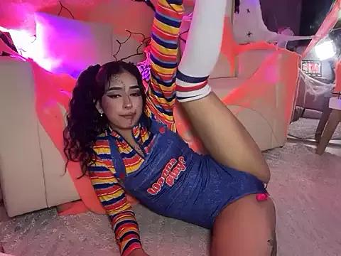 Check-out your craziest wishes with our pick of gaming cams models, featuring big knockers, round tails and tight twats.