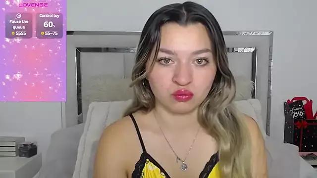 RossemjsM from StripChat is Freechat