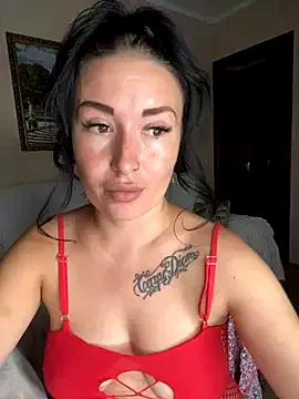Roxana_Bell from StripChat is Freechat
