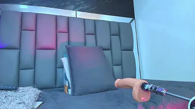 Check-out your craziest wishes with our pick of gaming cams models, featuring big knockers, round tails and tight twats.