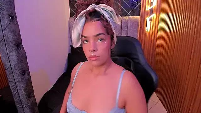 Check-out your craziest wishes with our pick of gaming cams models, featuring big knockers, round tails and tight twats.