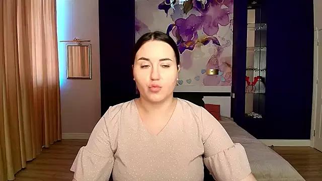 Roxie_Bradley from StripChat is Freechat
