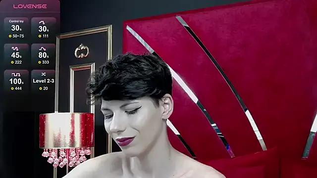 Roxxy_Rouge from StripChat is Freechat