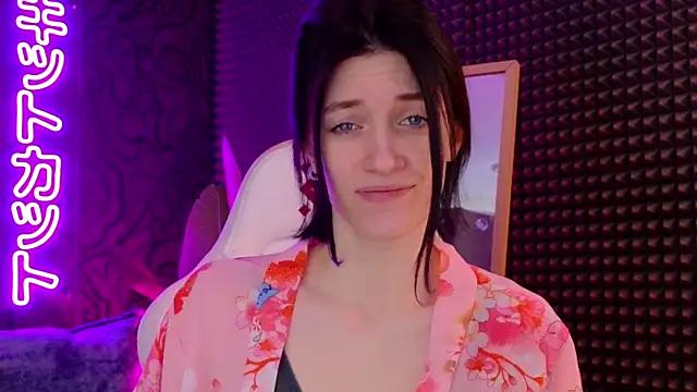 Check-out your craziest wishes with our pick of gaming cams models, featuring big knockers, round tails and tight twats.