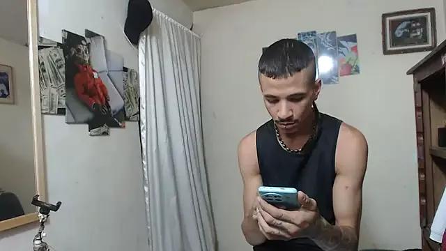 Roy_Whatson_Master from StripChat is Freechat