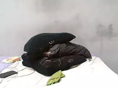 ROYALASS25 from StripChat is Freechat