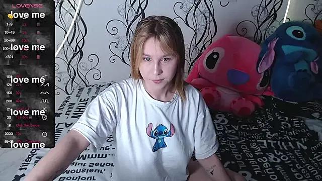 Check-out your craziest wishes with our pick of gaming cams models, featuring big knockers, round tails and tight twats.