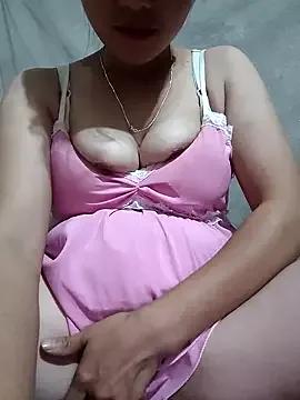 Ruby-sexyx from StripChat is Freechat