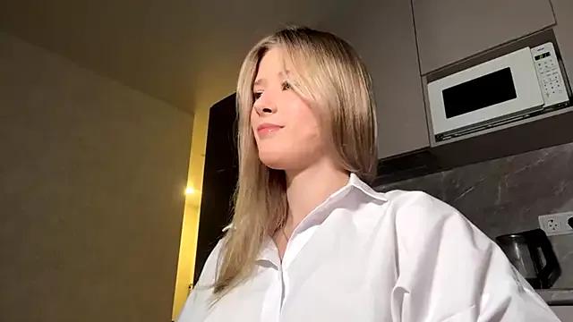 Check-out your craziest wishes with our pick of gaming cams models, featuring big knockers, round tails and tight twats.