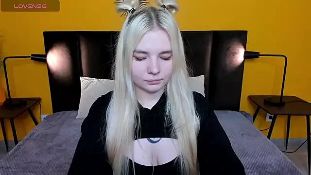 RuthBryant from StripChat is Freechat