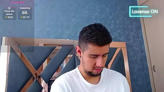 ryan_evanss from StripChat is Freechat
