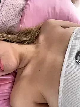 Photos of sabrina_rosee from StripChat is Freechat