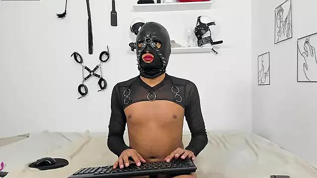 Check-out your craziest wishes with our pick of gaming cams models, featuring big knockers, round tails and tight twats.