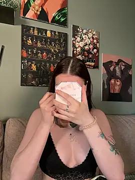 Check-out your craziest wishes with our pick of gaming cams models, featuring big knockers, round tails and tight twats.