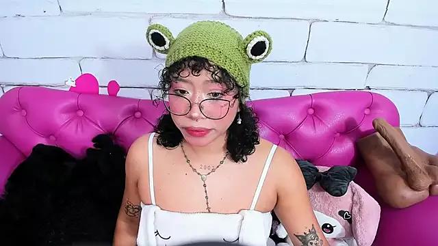 SafiroAgataaa from StripChat is Freechat