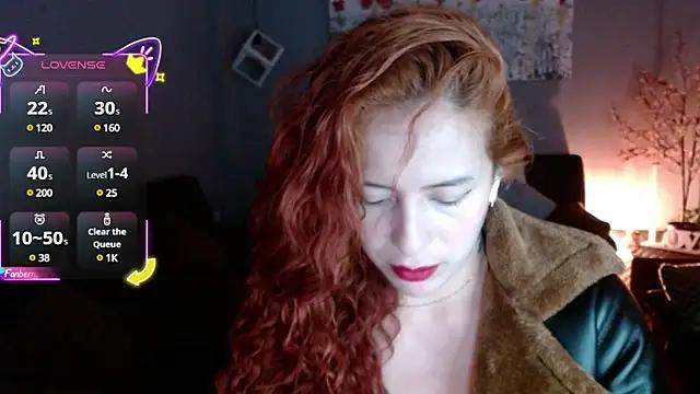 Check-out your craziest wishes with our pick of gaming cams models, featuring big knockers, round tails and tight twats.