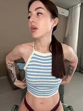 Check-out your craziest wishes with our pick of gaming cams models, featuring big knockers, round tails and tight twats.