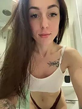 Check-out your craziest wishes with our pick of gaming cams models, featuring big knockers, round tails and tight twats.