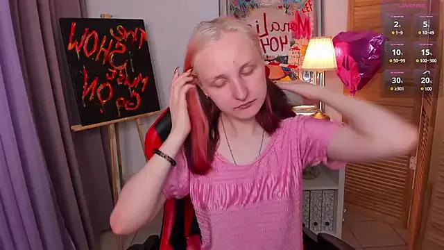 Check-out your craziest wishes with our pick of gaming cams models, featuring big knockers, round tails and tight twats.