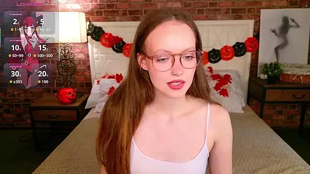 SallyPinkman from StripChat is Freechat