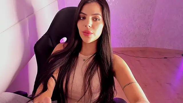 Check-out your craziest wishes with our pick of gaming cams models, featuring big knockers, round tails and tight twats.