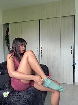 Check-out your craziest wishes with our pick of gaming cams models, featuring big knockers, round tails and tight twats.