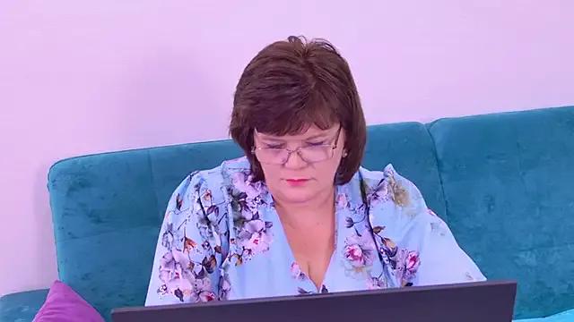 Sandra_Sunrise from StripChat is Freechat