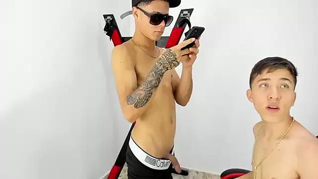 Santiago_LatinBoy from StripChat is Freechat