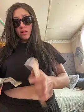 Check-out your craziest wishes with our pick of gaming cams models, featuring big knockers, round tails and tight twats.