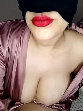 Sara_alasd from StripChat is Freechat