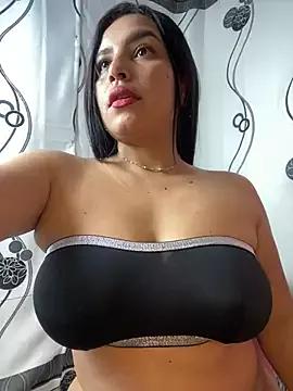 Check-out your craziest wishes with our pick of gaming cams models, featuring big knockers, round tails and tight twats.