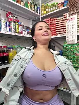 Check-out your craziest wishes with our pick of gaming cams models, featuring big knockers, round tails and tight twats.
