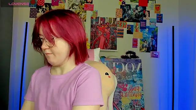 Check-out your craziest wishes with our pick of gaming cams models, featuring big knockers, round tails and tight twats.