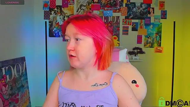 Check-out your craziest wishes with our pick of gaming cams models, featuring big knockers, round tails and tight twats.