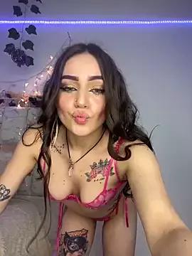 Check-out your craziest wishes with our pick of gaming cams models, featuring big knockers, round tails and tight twats.
