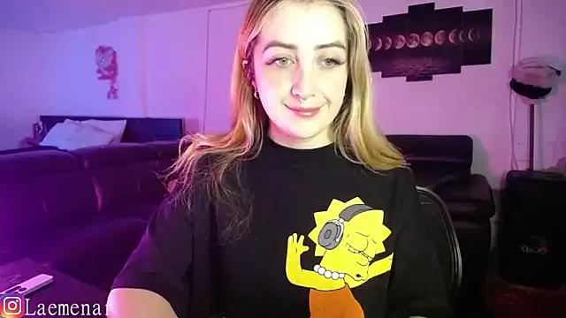 Saraa-Smith from StripChat is Freechat