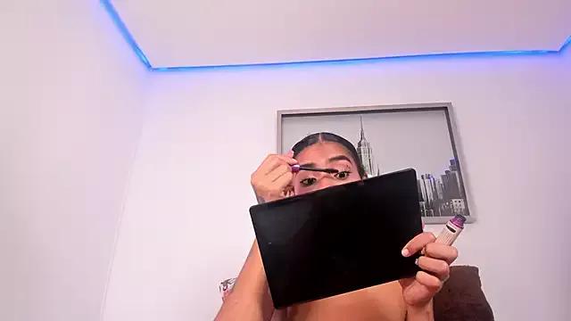 Check-out your craziest wishes with our pick of gaming cams models, featuring big knockers, round tails and tight twats.