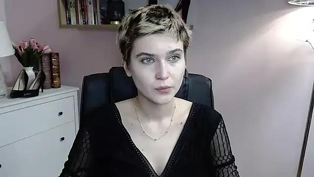 sarah_perfect from StripChat is Freechat