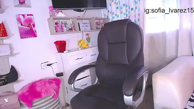 sarahh_angeel from StripChat is Freechat