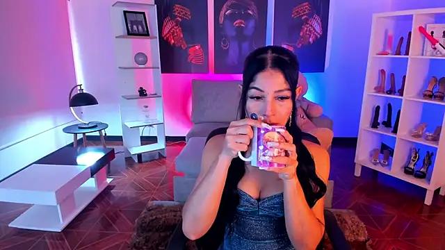 Check-out your craziest wishes with our pick of gaming cams models, featuring big knockers, round tails and tight twats.