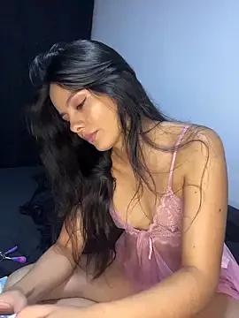 SaraMistick from StripChat is Freechat