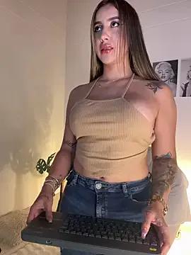 Sarapalmer1 from StripChat is Freechat