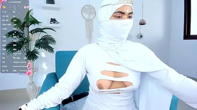 Check-out your craziest wishes with our pick of gaming cams models, featuring big knockers, round tails and tight twats.
