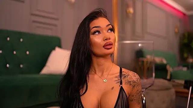 Check-out your craziest wishes with our pick of gaming cams models, featuring big knockers, round tails and tight twats.