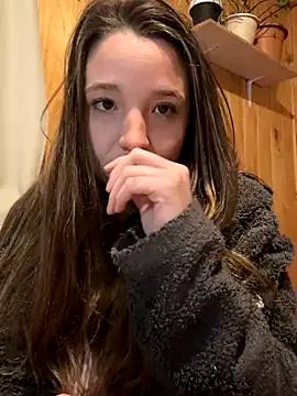 sashapulse from StripChat is Freechat
