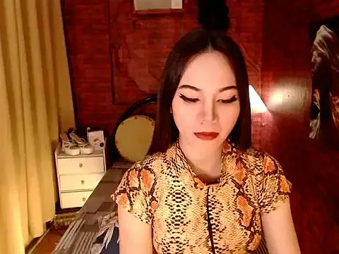 SavageQueenxxx from StripChat is Freechat