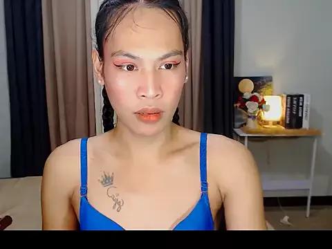 Savanna_White from StripChat is Freechat