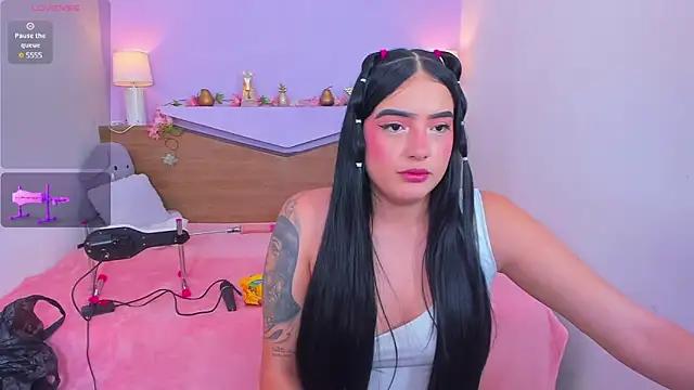 Check-out your craziest wishes with our pick of gaming cams models, featuring big knockers, round tails and tight twats.