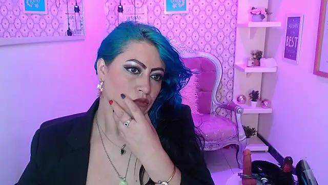 Check-out your craziest wishes with our pick of gaming cams models, featuring big knockers, round tails and tight twats.